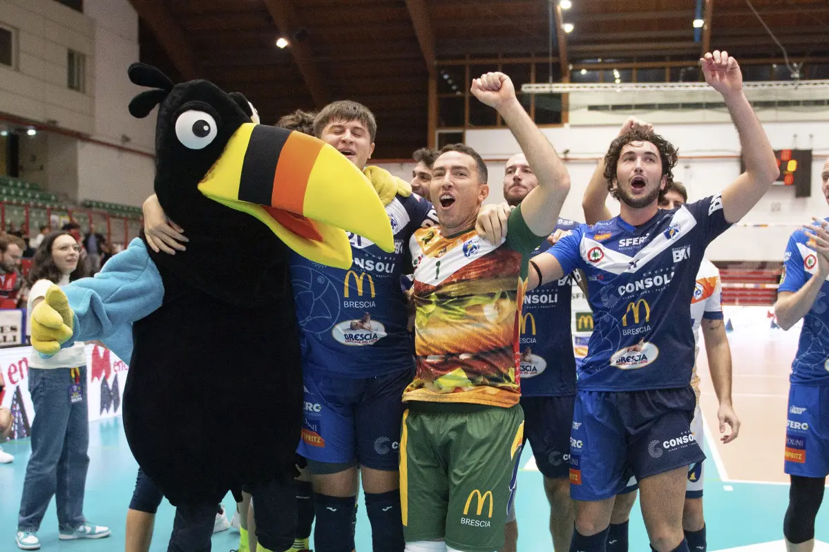 Volley A2, gli scatti di Consoli-Fano