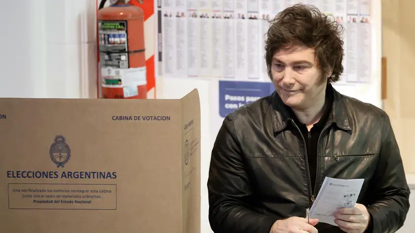 epa12484117 Argentinian President Javier Milei prepares to cast his vote at a polling station within the National Technological University, in Buenos Aires, Argentina, 26 October 2025. Argentina is holding nationwide legislative elections, with about half of the seats in the Chamber of Deputies and one-third in the Senate up for renewal. EPA/JUAN IGNACIO RONCORONI
