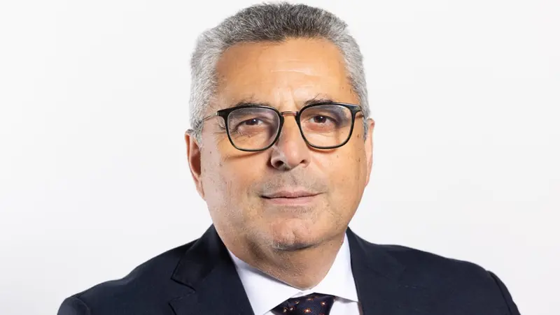 Il professor Nicolangelo D'Acunto