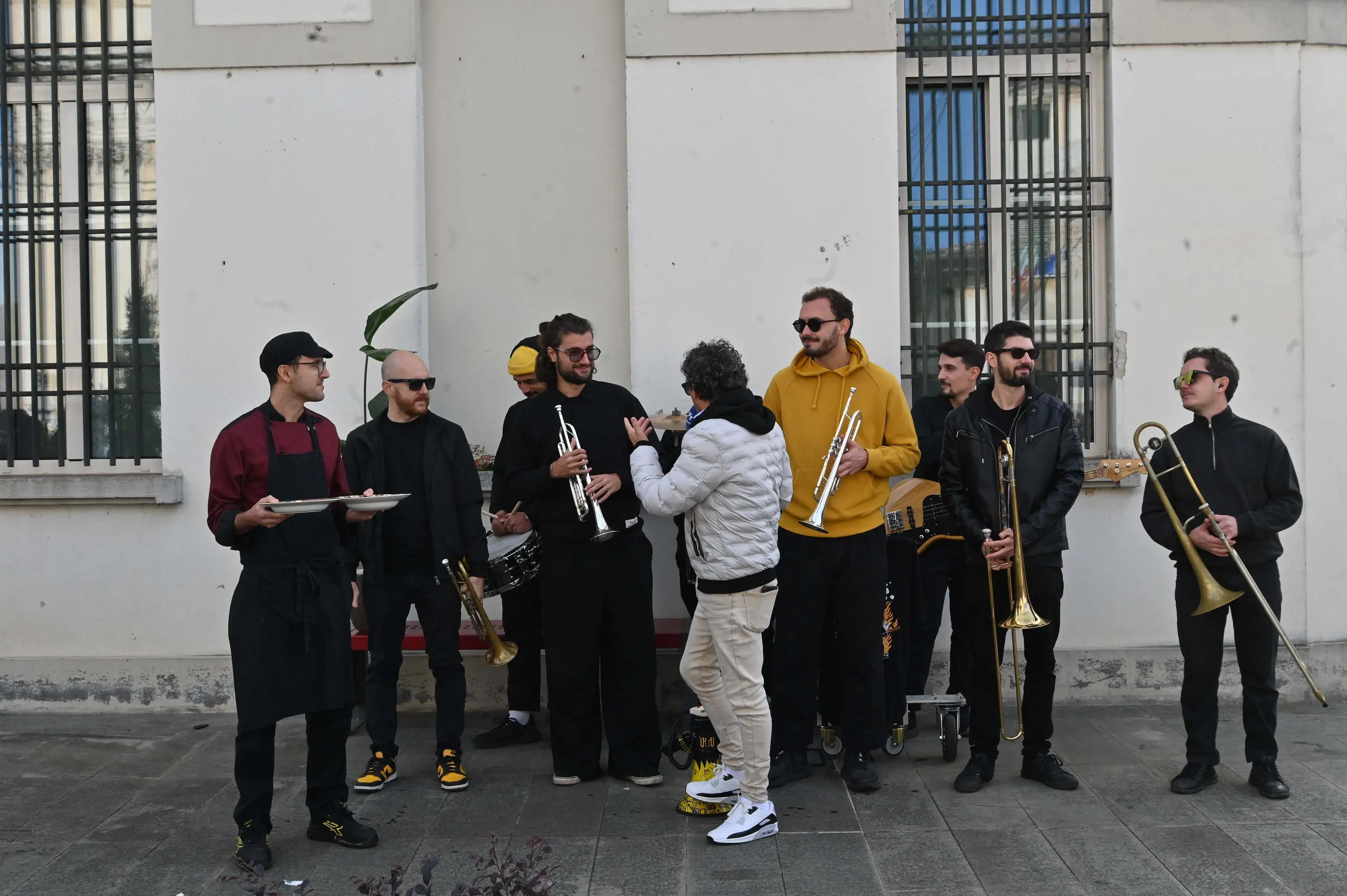 DELLO IN PIAZZA CON NOI  REDAZIONE PROVINCIA 26-10-2025  GABRIELE STRADA NEW EDEN GROUP