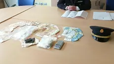 Droga e denaro recuperati dalla Polizia locale di Brescia © www.giornaledibrescia.it