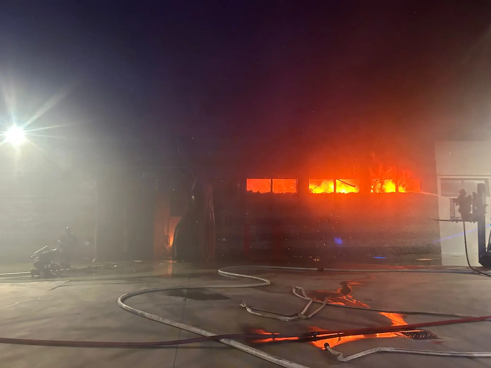 L'incendio nella fabbrica di Calcio