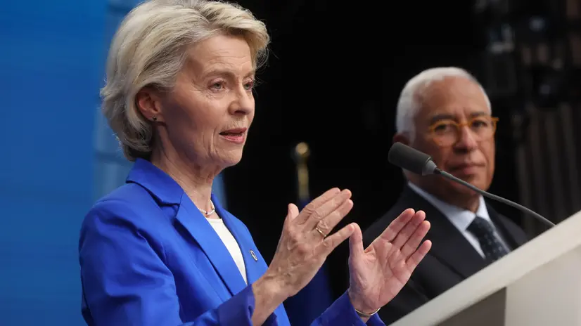 epa12477238 European Commission President Ursula von der Leyen (L) and European Council President Antonio Costa (R) give final press conference during Euro Summit in Brussels, Belgium, 23 October 2025. European Union leaders convened to discuss the situation in Ukraine, European defence, developments in the Middle East, competitiveness, housing, and migration. EPA/OLIVIER HOSLET