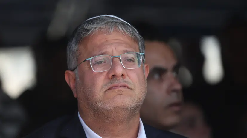 epa12464315 Israeli Minister of National Security Itamar Ben Gvir attends the funeral procession of late Israeli hostage Uriel Baruch in Jerusalem, 19 October 2025. Baruch was kidnapped by Hamas on 07 October 2023 at the Nova music festival and killed in captivity. His body was returned as part of a ceasefire agreement between Israel and Hamas. EPA/ABIR SULTAN