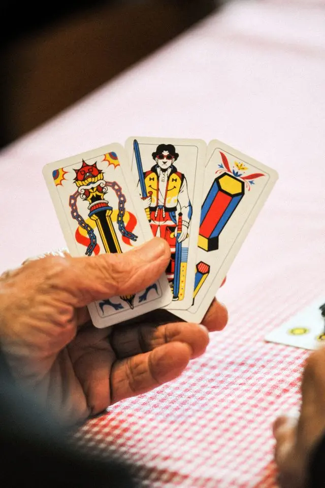 Le carte da briscola bresciane rivisitate da Human