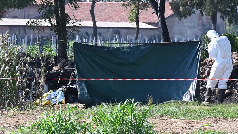 La scientifica al lavoro - Foto Neg © www.giornaledibrescia.it