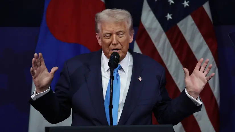 epa12489351 US President Donald Trump speaks during the APEC CEO Summit Korea 2025 in Gyeongju, South Korea, 29 October, 2025. The APEC CEO Summit Korea 2025 is being held in Gyeongju until 31 October. EPA/ANDRES MARTINEZ CASARES