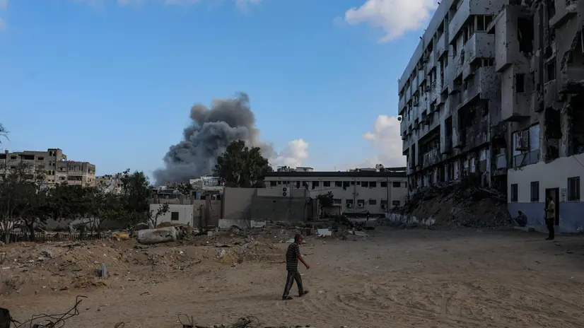 epa12489690 Smoke rises following an Israeli airstrike targeted on a residential block in Al Shatea refugee camp in Gaza City, 29 October 2025. According to the Palestinian Ministry of Health in Gaza, at least 110 Palestinians were killed and scores wounded following the latest Israeli air strikes on the Gaza Strip. EPA/MOHAMMED SABER