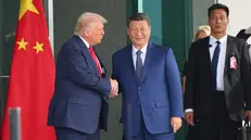 La stretta di mano tra Donald Trump e Xi Jinping - Foto Epa © www.giornaledibrescia.it