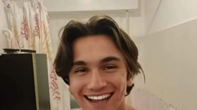 morto fratello andrea delogu. fb padre