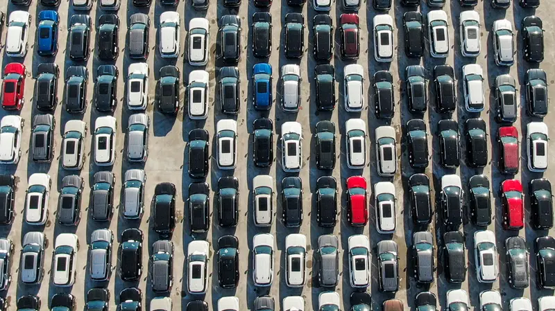 La crisi dei chip in Europa sta spaventando le case automobilistiche - Foto Ansa © www.giornaledibrescia.it