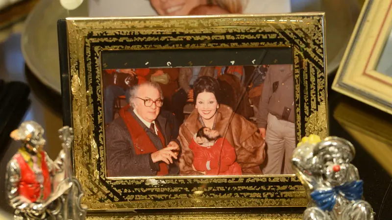 Una foto ricordo di Moira Orfei con Federico Fellini - Foto New Reporter Favretto © www.giornaledibrescia.it