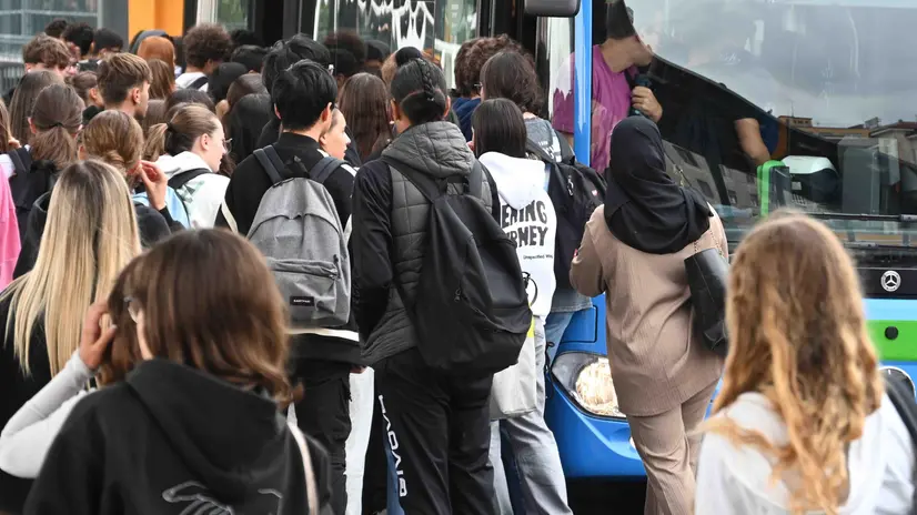 Code per prendere l'autobus - © www.giornaledibrescia.it