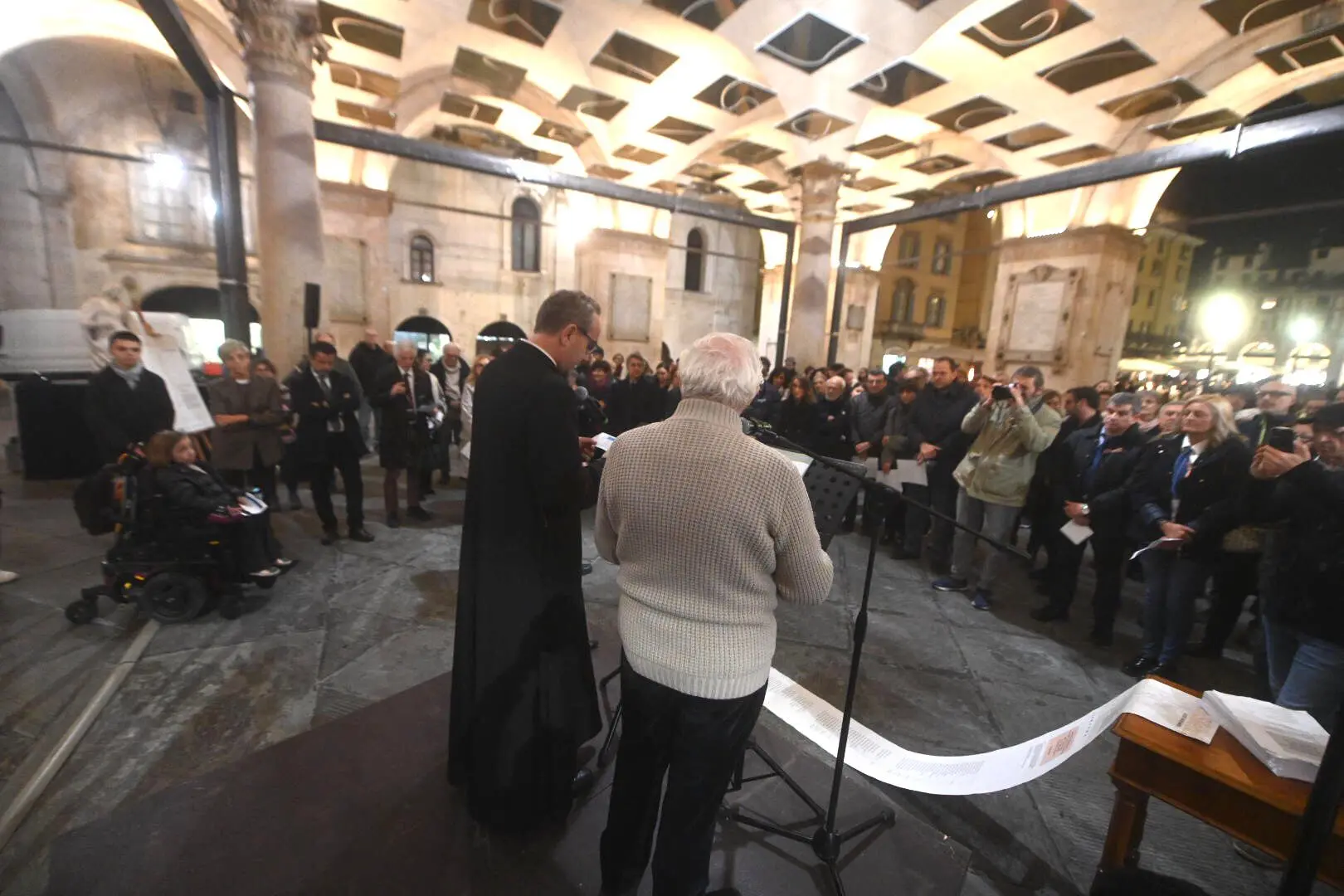 «Voci Silenti» a palazzo Loggia
