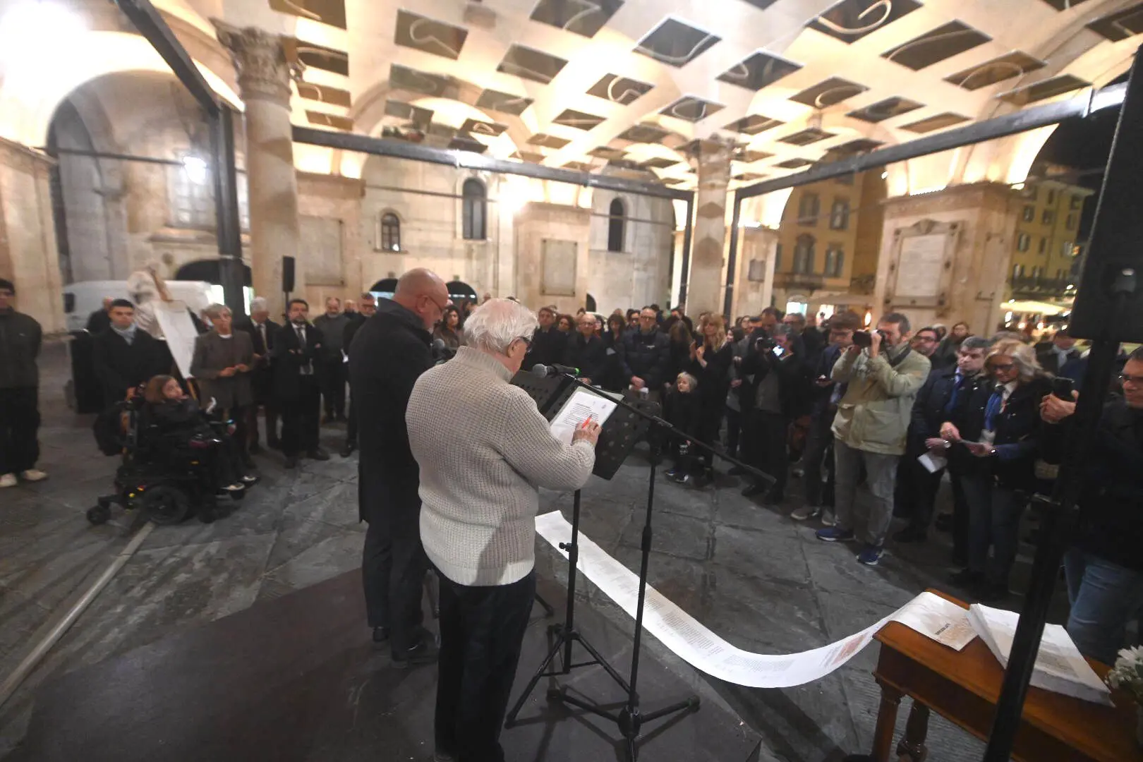 «Voci Silenti» a palazzo Loggia