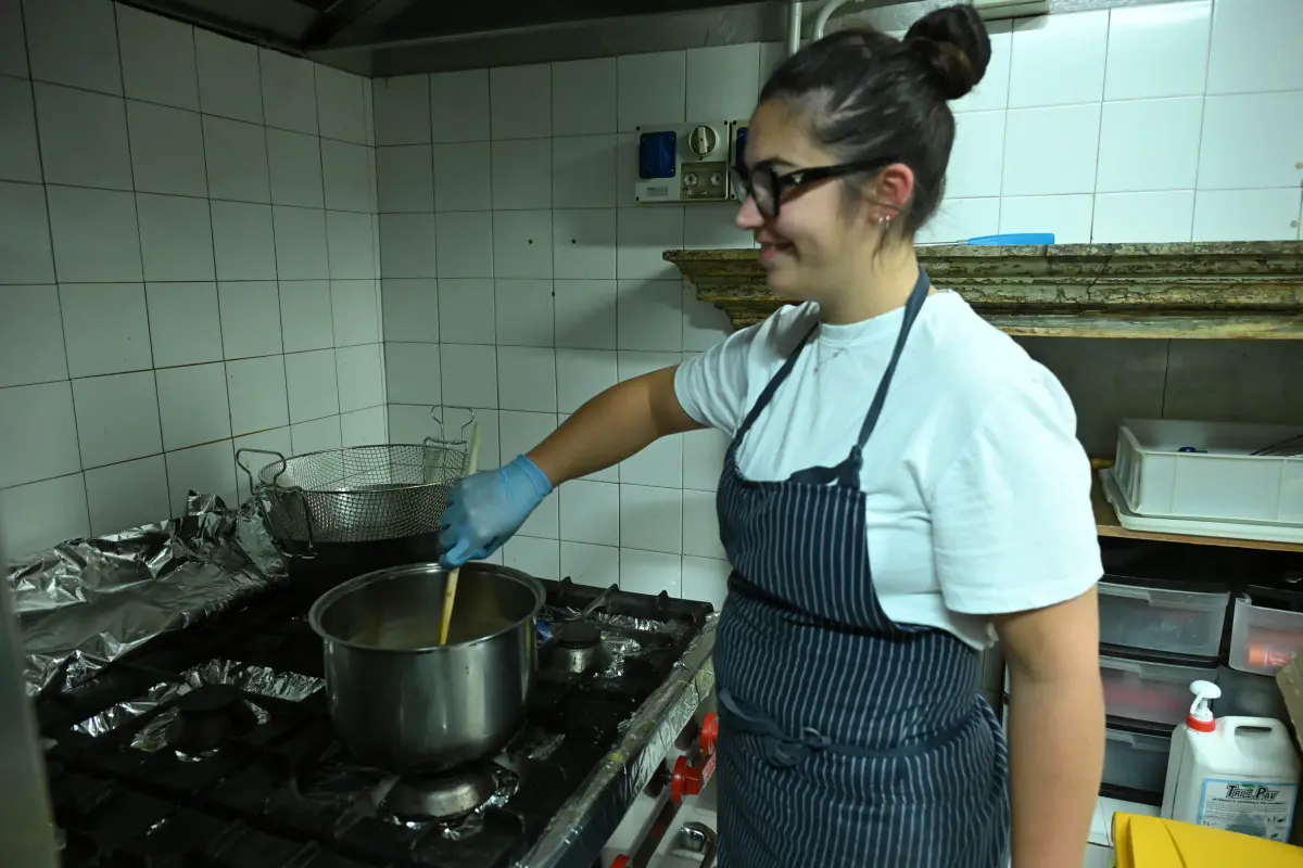 Cambio di proprietà per la Gastronomia di via Cattaneo