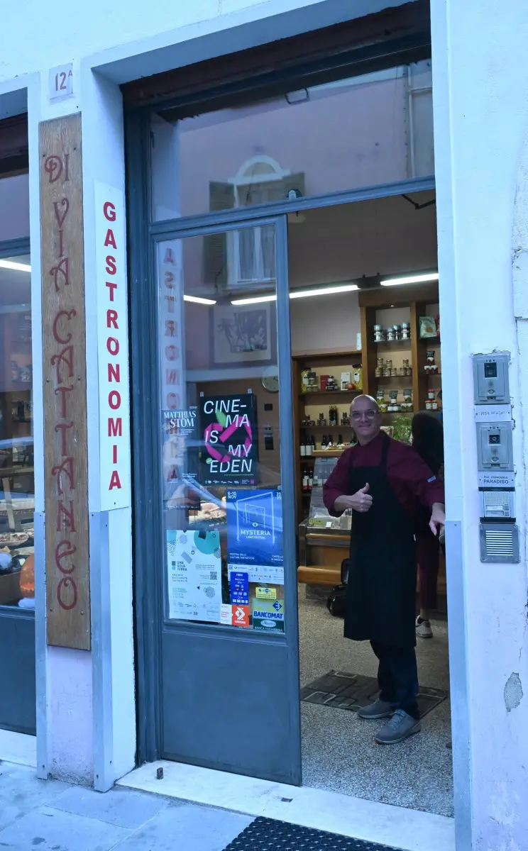 Cambio di proprietà per la Gastronomia di via Cattaneo