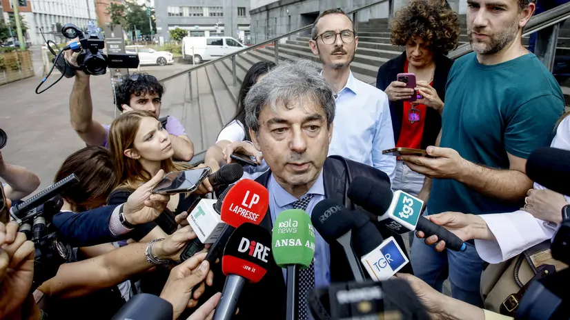 Cesare Parodi, presidente Anm, partecipa alla protesta di Anm contro la riforma Nordio davanti all’ingresso di Palazzo di Giustizia a Milano, 10 giugno 2025. ANSA/MOURAD BALTI TOUATI