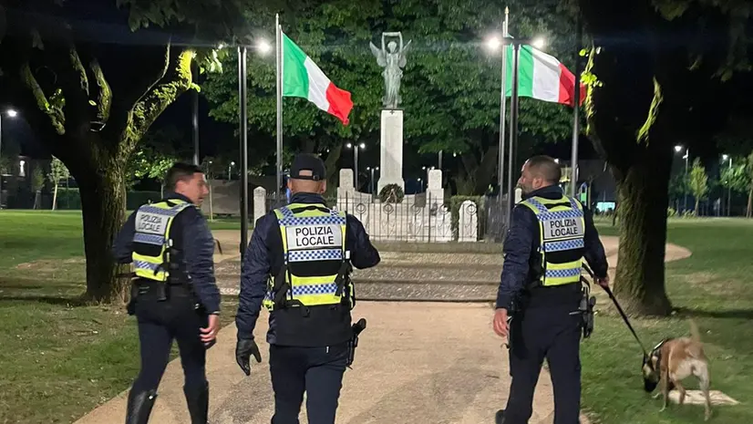 Agenti della Polizia Locale sul territorio