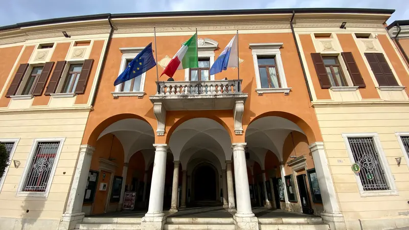 Il municipio di Lonato