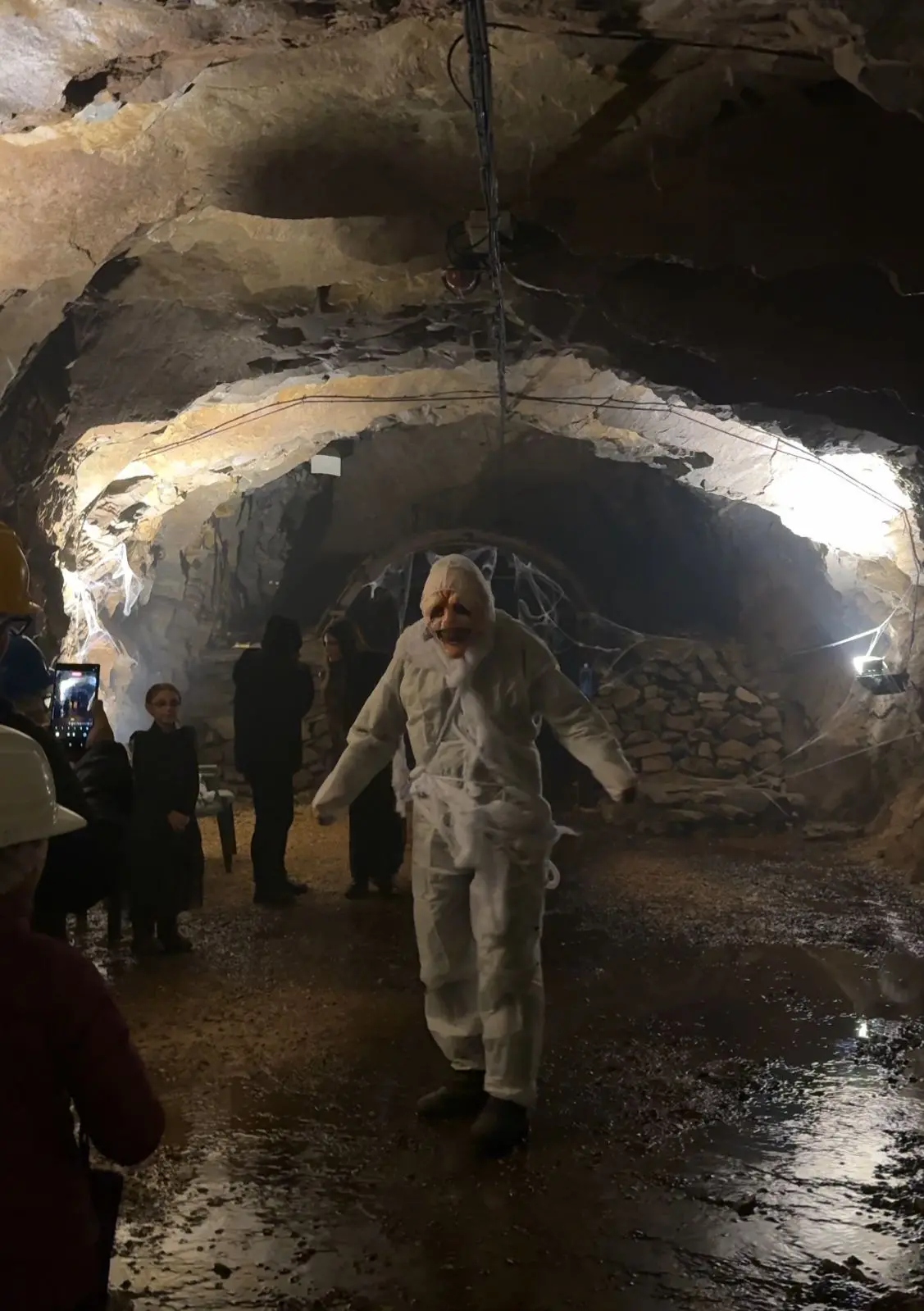 Halloween in miniera a Pezzaze