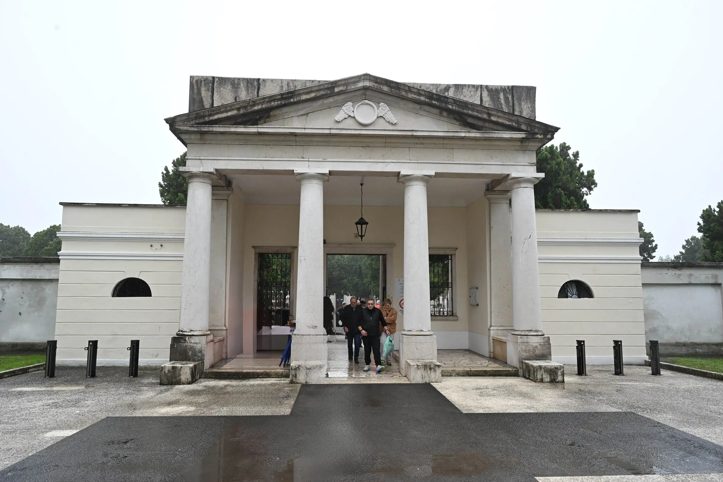 Croce Bianca, la presidente Salvadego porta il caffè ai volontari