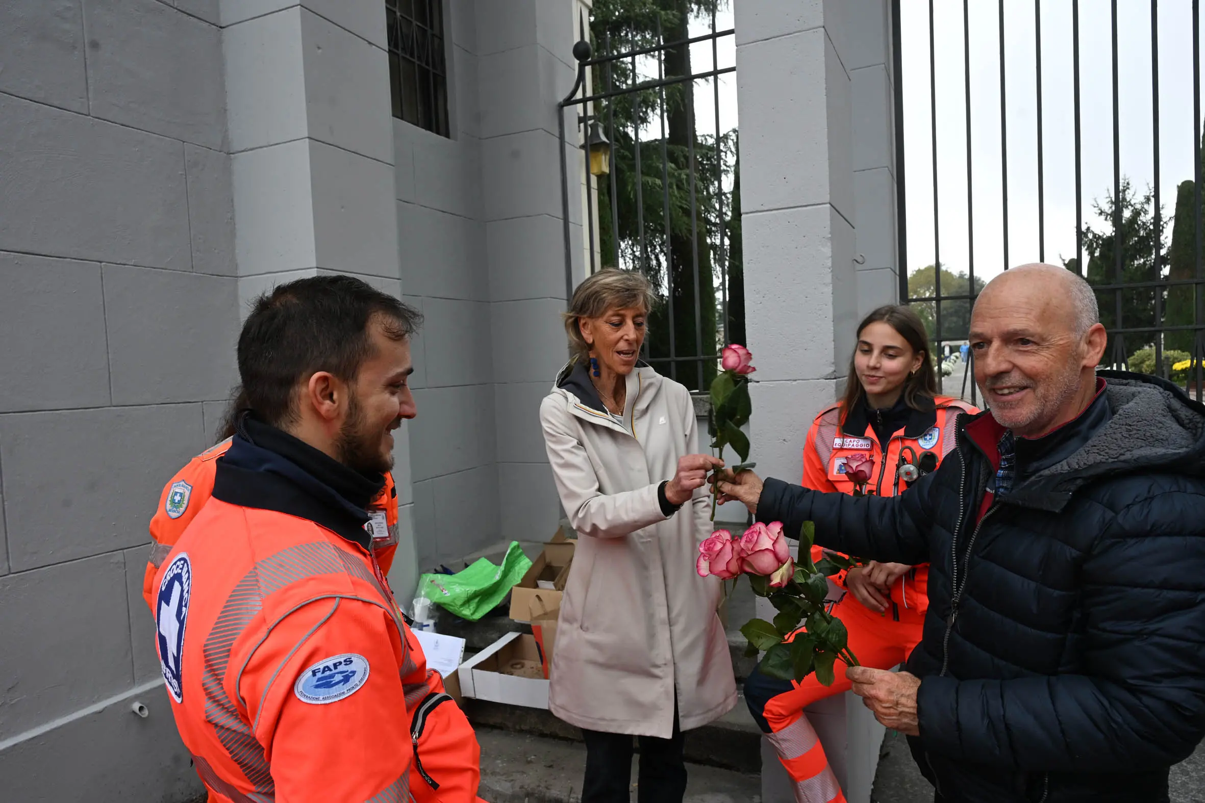Croce Bianca, la presidente Salvadego porta il caffè ai volontari