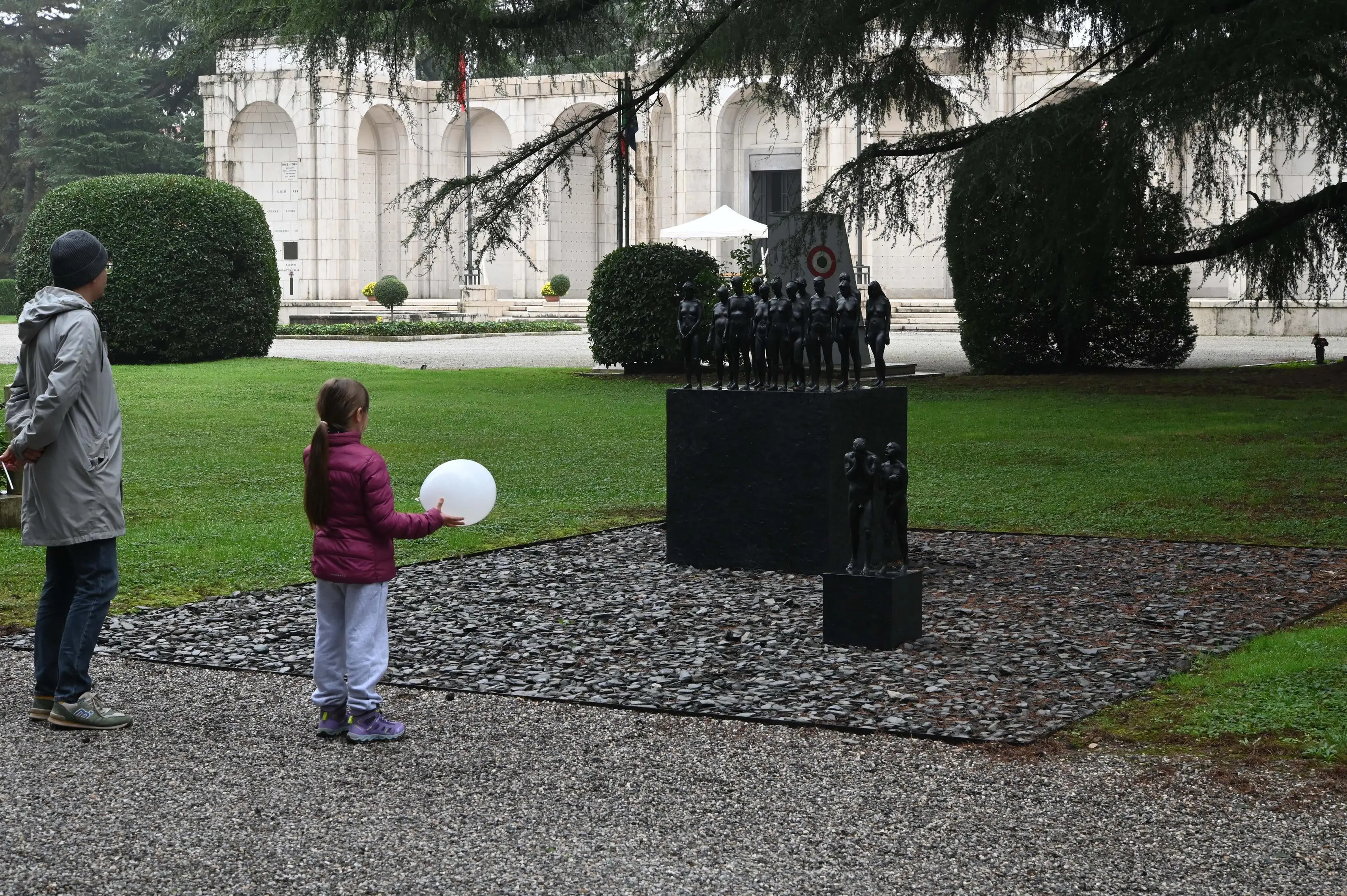 Visite ai cimiteri bresciani a Ognissanti
