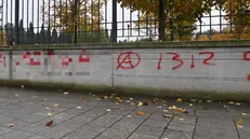 La scritta contro il questore Sartori comparsa al parco di via Milano