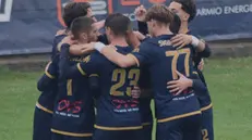 Il Rovato Vertovese festeggia i tre punti contro la Trevigliese - Instagram Rovato Vertovese - © www.giornaledibrescia.it