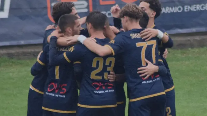 Il Rovato Vertovese festeggia i tre punti contro la Trevigliese - Instagram Rovato Vertovese - © www.giornaledibrescia.it