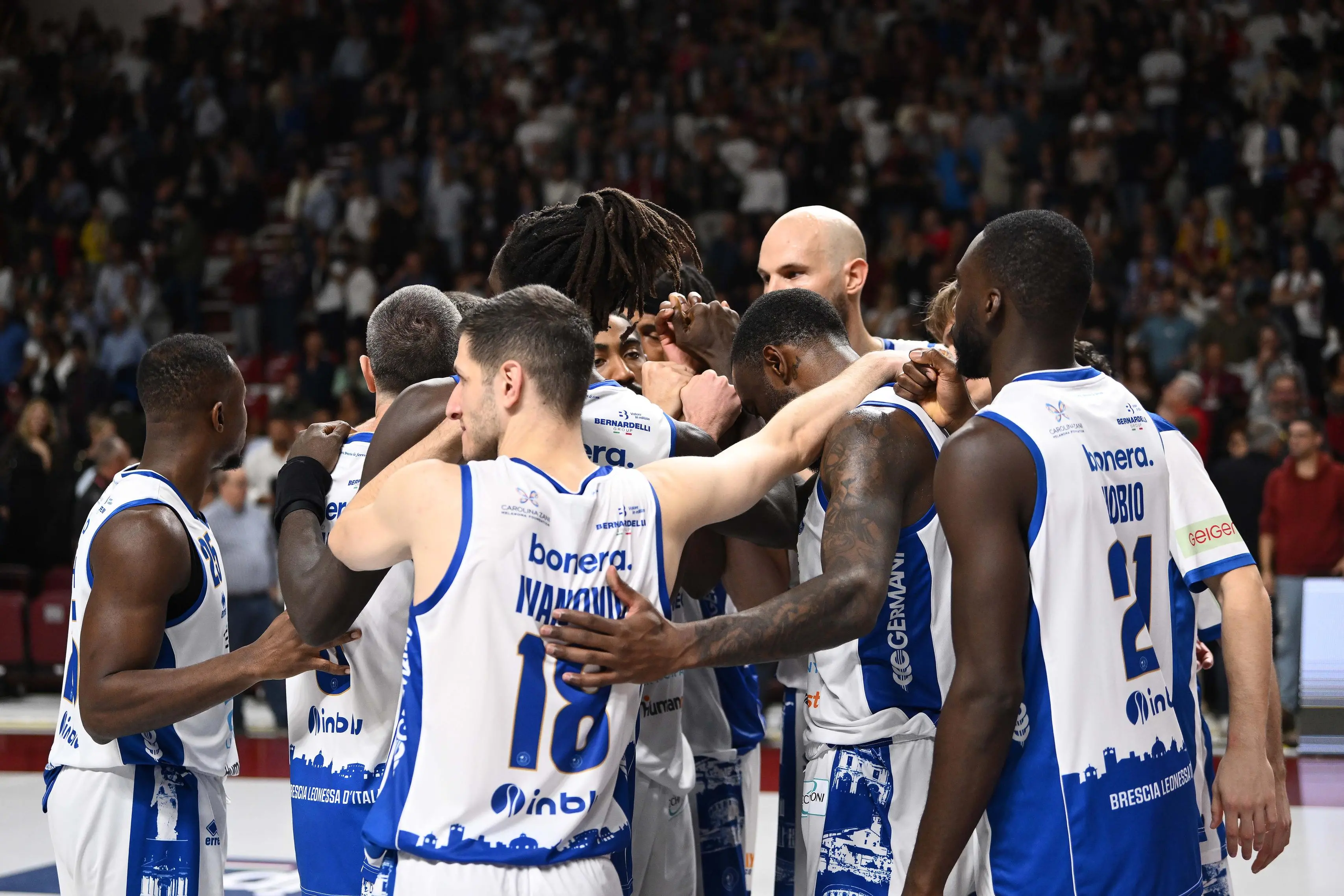Basket serie A: gli scatti di Trapani-Germani Brescia