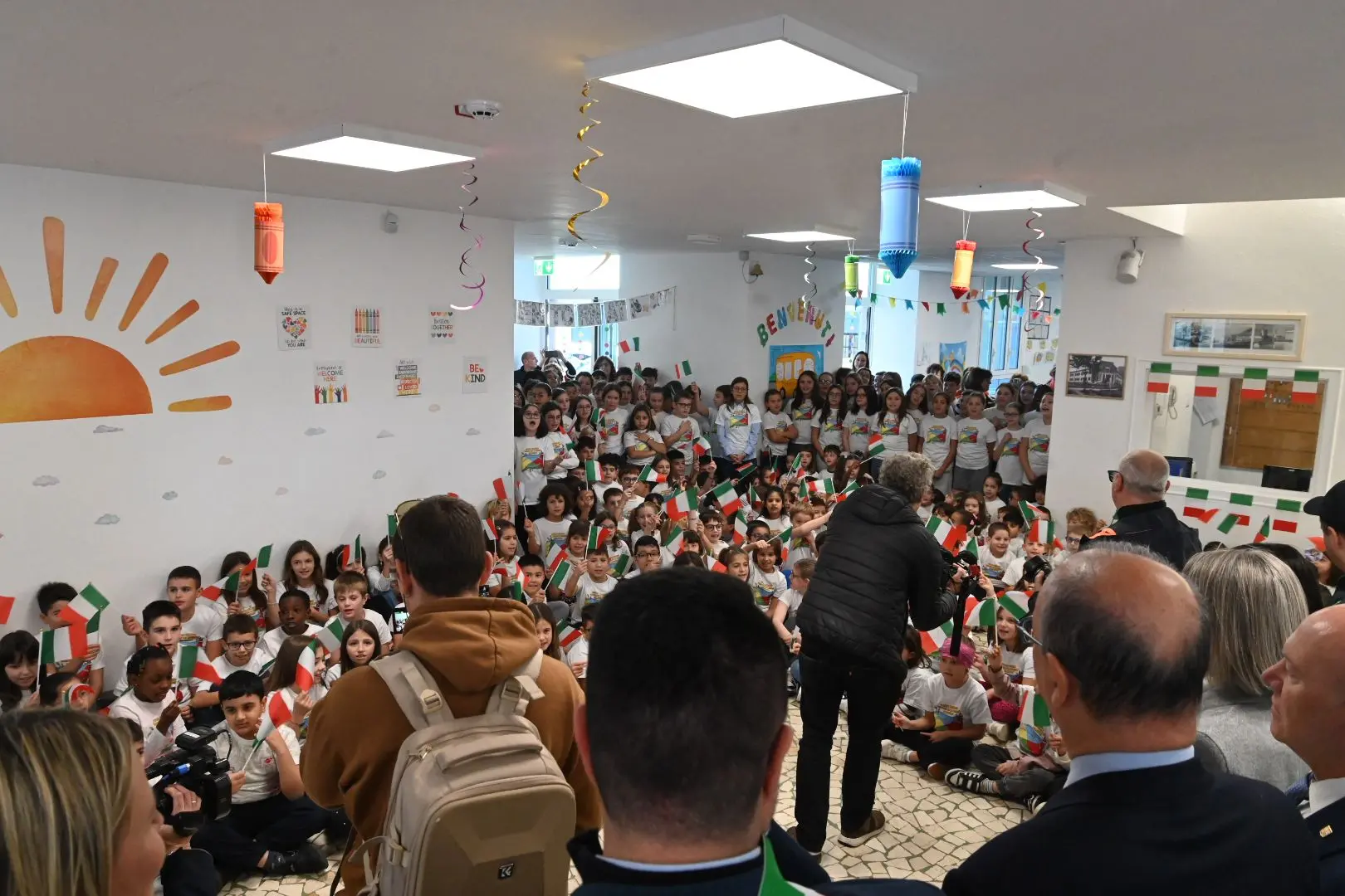 Il ministro Valditara inaugura quattro scuole a Sarezzo, Lumezzane e Desenzano