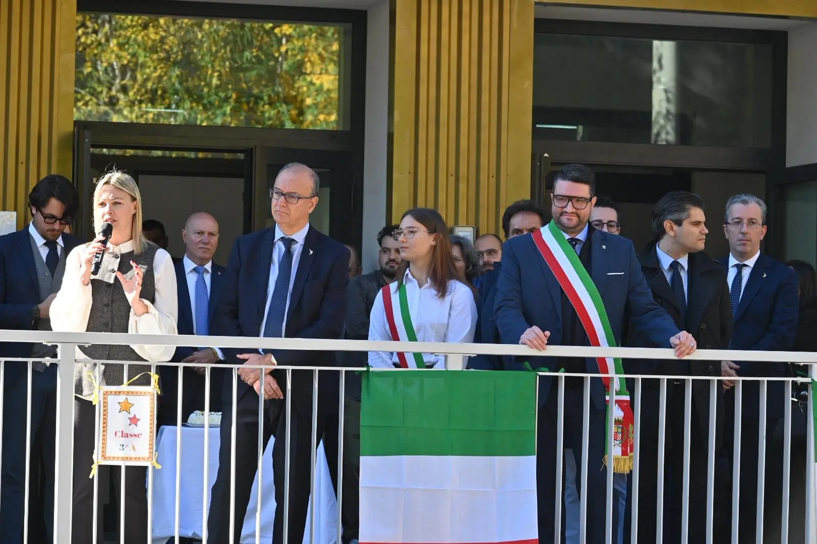 Il ministro Valditara inaugura la scuola a Desenzano