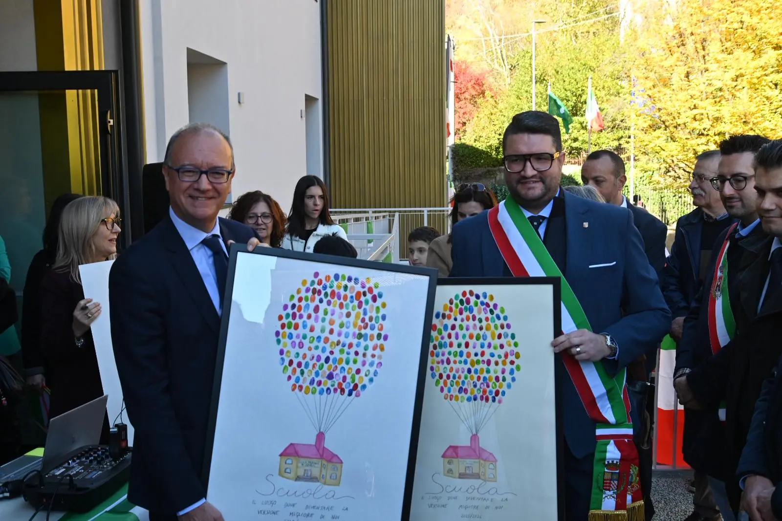 Il ministro Valditara inaugura la scuola a Desenzano