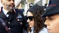 Un momento antecedente alll’udienza alla Corte di assise di Parma, per il processo a Chiara Petrolini, 21enne accusata di aver ucciso e sepolto in giardino i suoi due figli neonati. Parma, 30 giugno 2025. In foto Chiara Petrolini ANSA / LUCA AMEDEO BIZZARRI