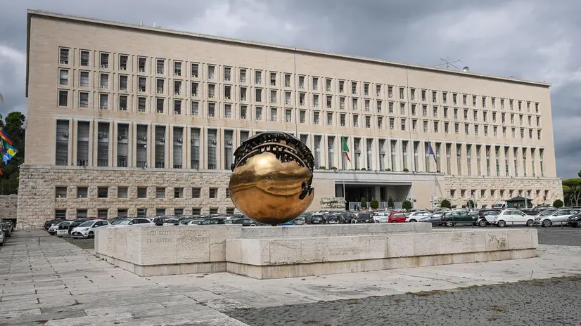 Veduta esterna del palazzo della Farnesina, sede del ministero degli Esteri, Roma, 10 ottobre 2019. ANSA/ALESSANDRO DI MEO