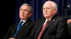 Georghe W. Bush e Dick Cheney - Foto Ansa © www.giornaledibrescia.it