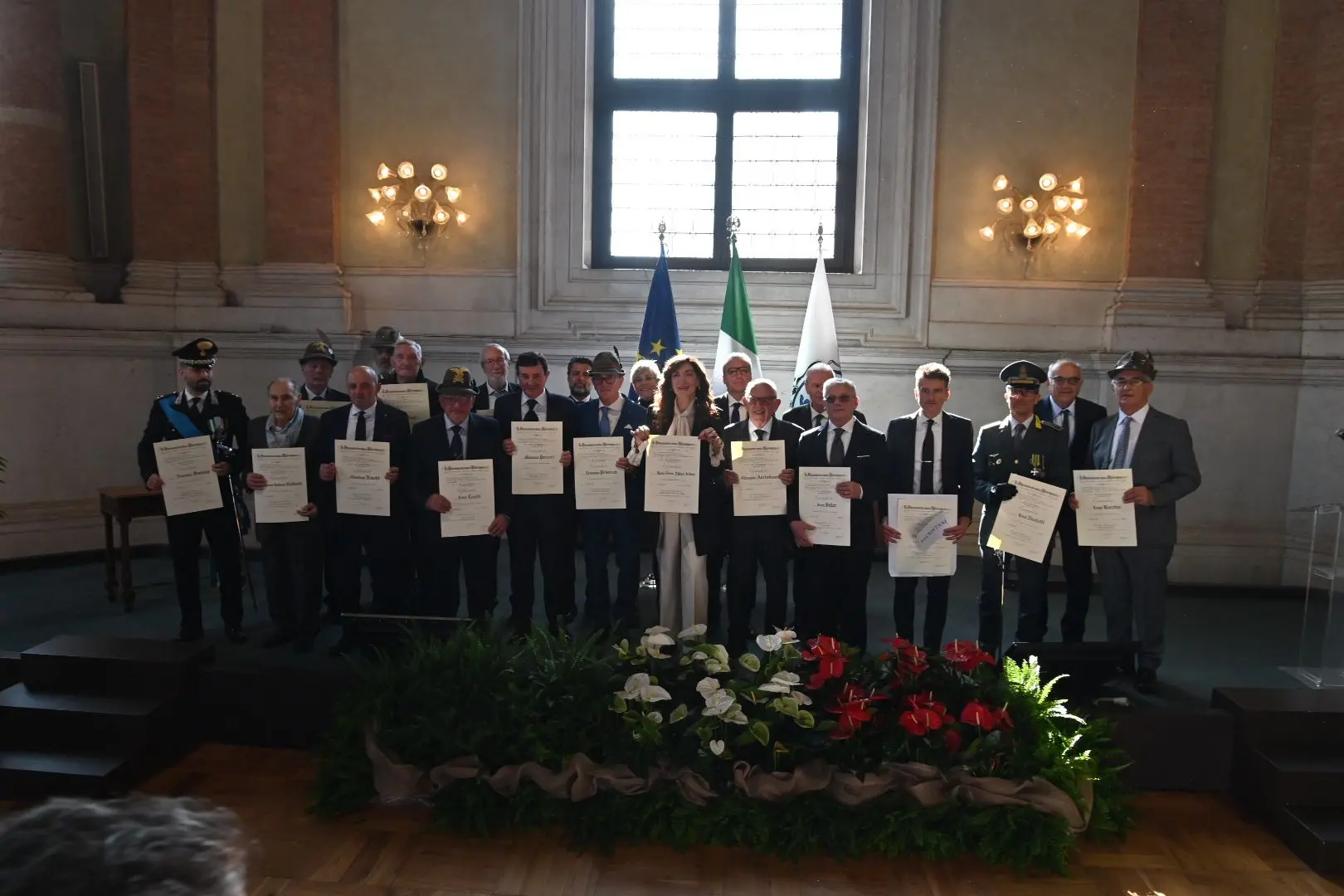 4 novembre, la consegna delle onorificenze al merito