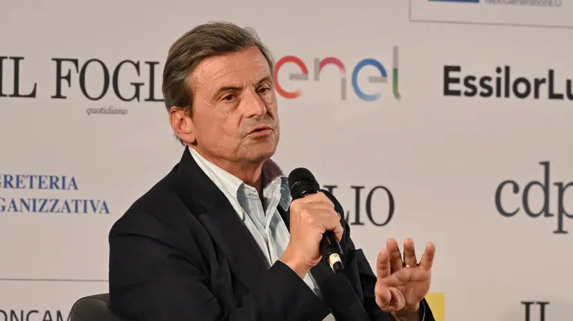 Carlo Calenda nazionale di Azione durante la festa del quotidiano Il foglio diretto da Claudio Cerasa nel salone dei 500 in Palazzo Vecchio di Firenze Firenze 11 Ottobre 2025 ANSA/CLAUDIO GIOVANNINI