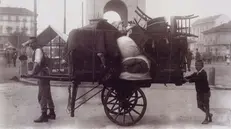 Fare San Martino, il trasloco dei contadini - © www.giornaledibrescia.it