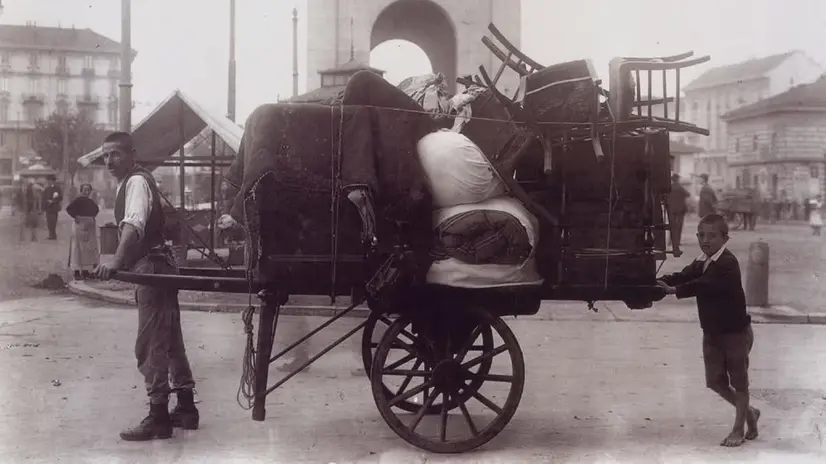 Fare San Martino, il trasloco dei contadini - © www.giornaledibrescia.it