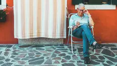 Aumenterà nei prossimi anni il numero di anziani, spesso soli