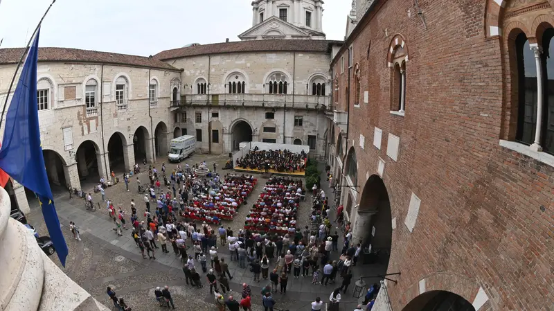 Un'esibizione della banda Capitanio in Broletto © www.giornaledibrescia.it