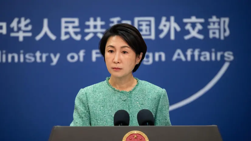 epa11790625 Chinese Foreign Ministry spokesperson Mao Ning speaks during a press conference at the ministry in Beijing, China, 23 December 2024. Ning spoke about affairs regarding Canada and the United States. EPA/JESSICA LEE