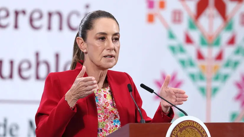 epa12486220 Mexican President Claudia Sheinbaum participates in her press conference at the National Palace in Mexico City, Mexico, 27 October 2025. Sheinbaum affirmed that the relationship between Mexico and Spain remains active, although she noted that her government is still awaiting a response from the Spanish State to the letter sent in 2019 by former president Obrador, in which he requested an apology for the abuses committed during the conquest. EPA/MARIO GUZMAN