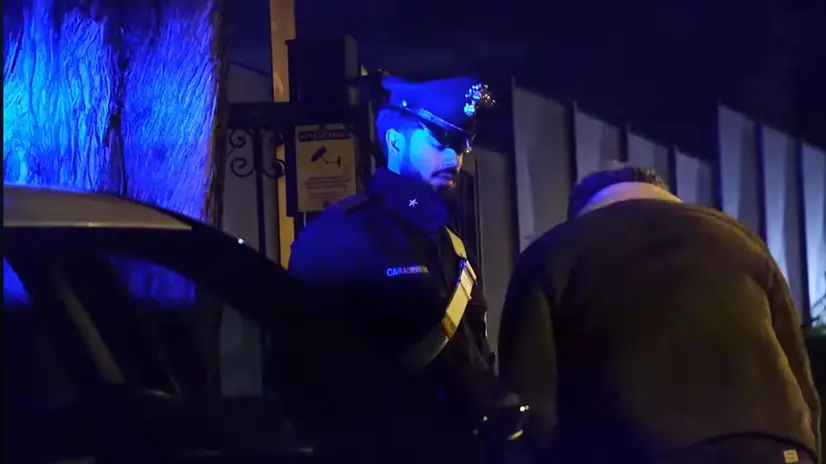 L'arresto dell'ultimo presunto componente della banda di rapinatori che a febbraio scorso tentò un colpo nella casa di un'anziana su via Cassia a Roma, 27 ottobre 2025. La rapina finì in tragedia con una guardia giurata che sparò e uccise uno dei ladri. ANSA/US Carabinieri +++ UFFICIO STAMPA CARABIENIERI +++ FOTO NON IN VENDITA - DA USARE SOLO PER FINI GIORNALISTICI +++ NPK +++