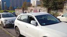 Auto con i finestrini rotti a Brescia Due