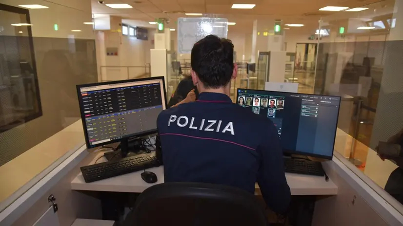 Polizia, poliziotto