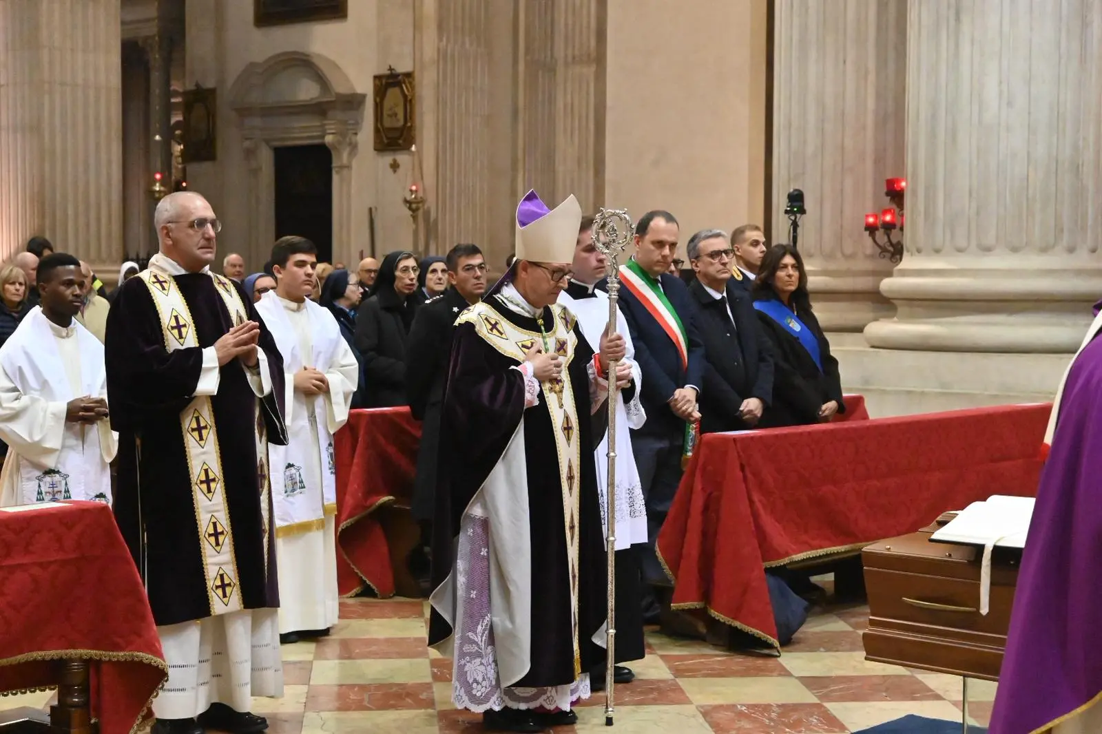 La Messa in suffragio di mons. Giulio Sanguineti